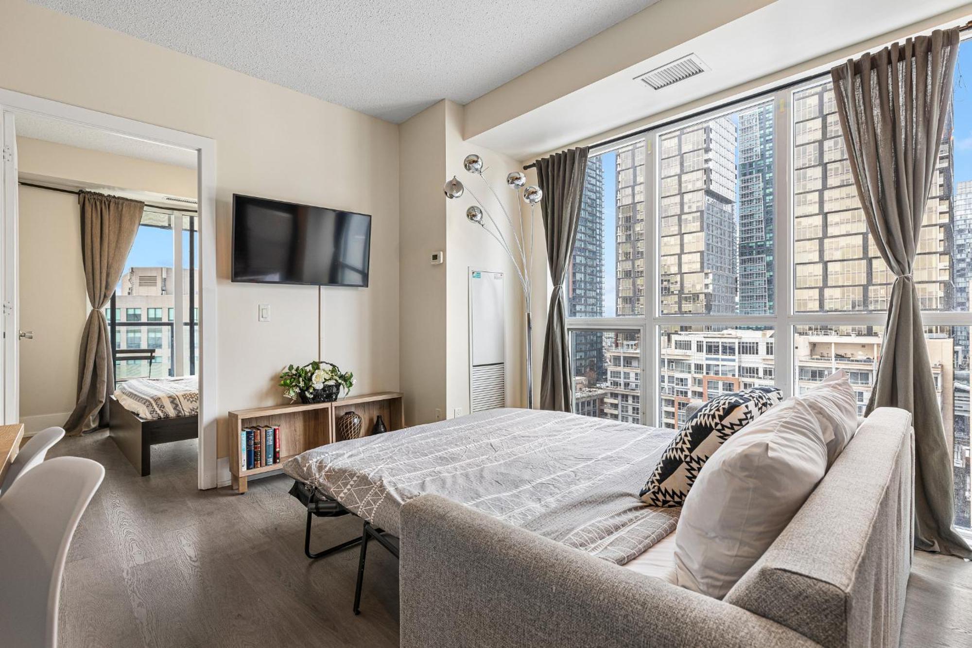 3 Bedroom Beside Cn Tower With Parking Downtown Toronto Zewnętrze zdjęcie